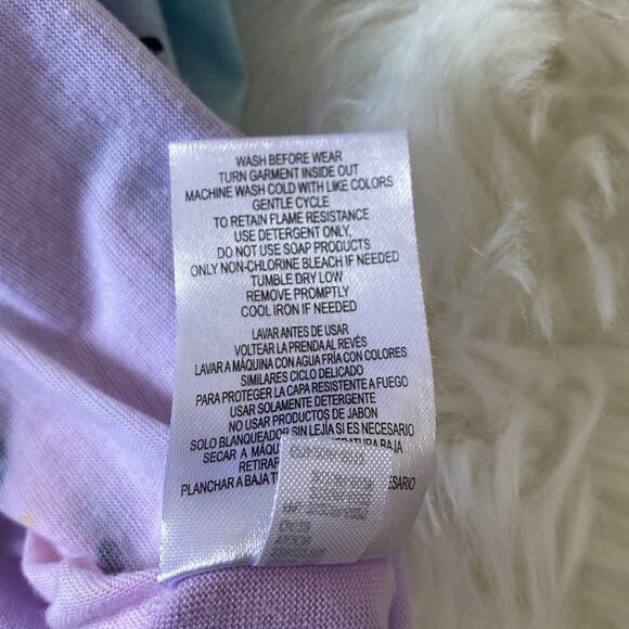 Friends | Kids Top and Bottom Pajama Set Size XS (4/5) - Picture 9 of 9